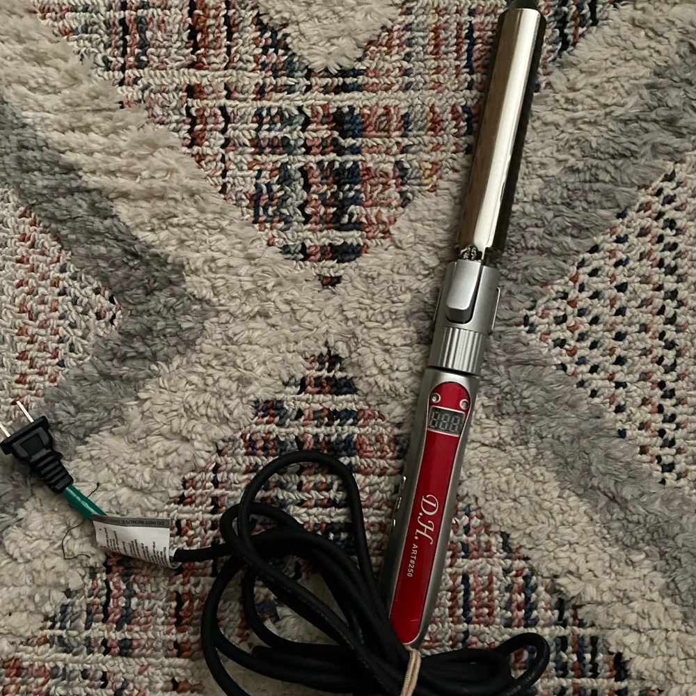 Diana The Hunter Scepter Ceramic Curling Iron 25mm